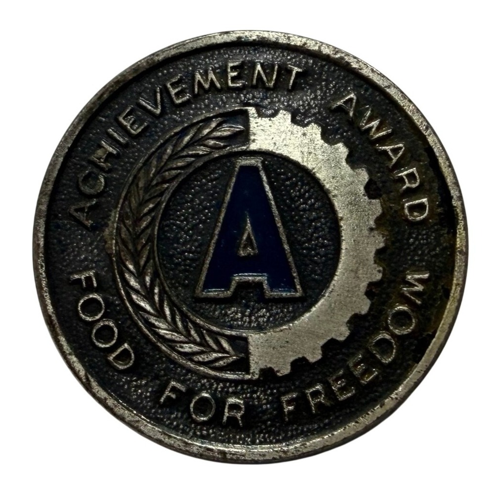 Vintage WWII War Food Administration Achievement Award Food For Freedom Pin A